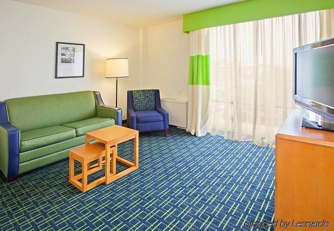 Fairfield Inn & Suites Louisville Downtown Exteriör bild